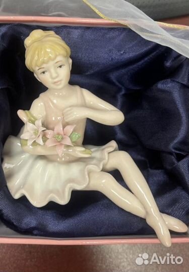 Фарфоровая статуэтка фигура балерина