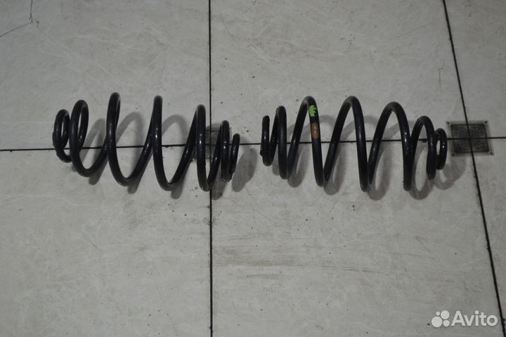Пружина задняя Volkswagen Passat B5