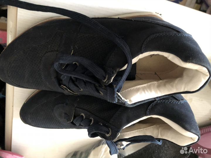 Бртинки кедо на платформе на 37