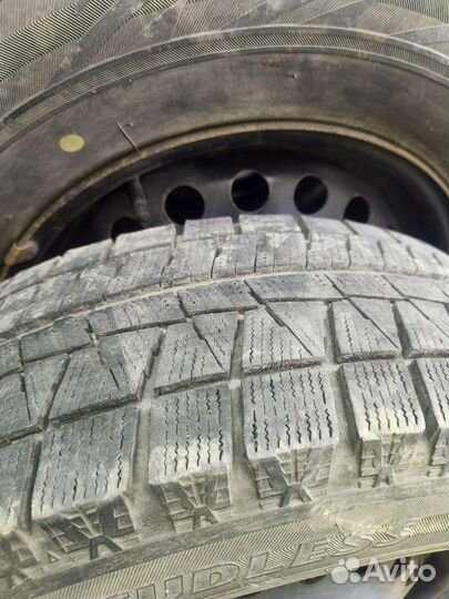 Bridgestone blizzak revo gz 205/70 R17