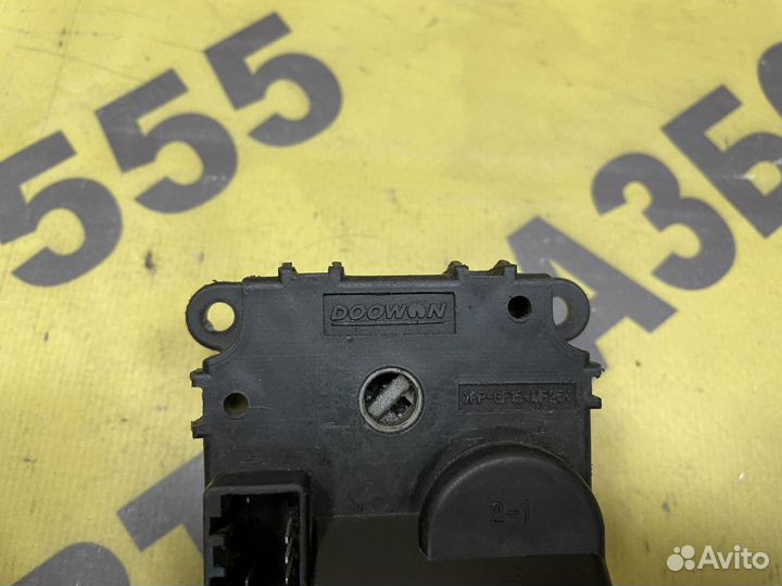 Моторчик заслонки отопителя Kia Cerato