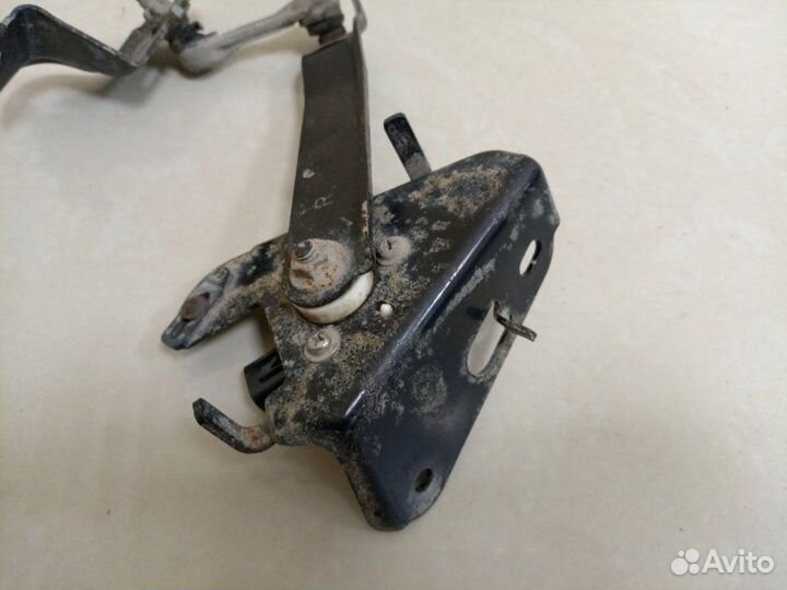 Датчик высоты дорожного просвета Lexus Ls460 USF40