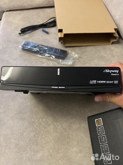 Спутниковый ресивер Skyway classic 4