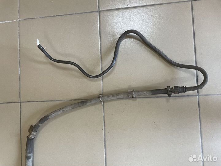 Ford Fusion Трубка бачка гидроусилителя