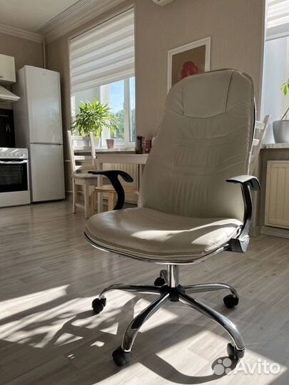 Компьютерное кресло б/у
