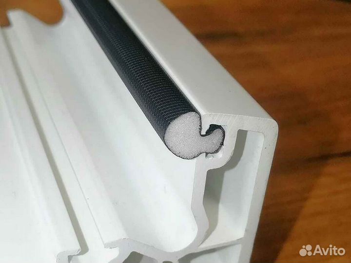 Ремонт окон, уплотнитель KBE RAL8201