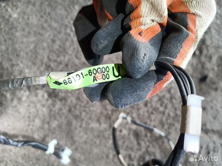 Антенна Toyota Land Cruiser 200 4.5 2013