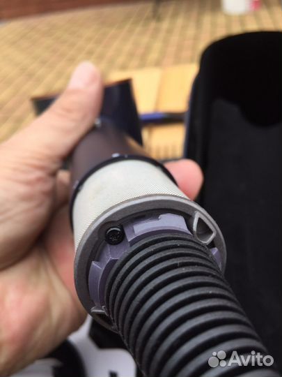 Dyson фен HD-07 с кейсом и расчестками