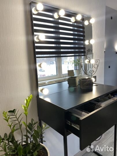 Зеркало гримерное, туалетный столик, комод