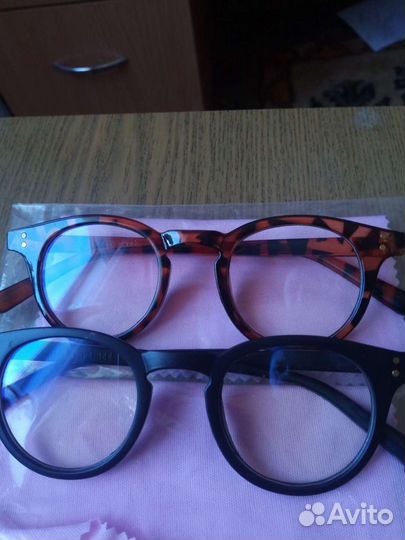 Очки. Компьютерные очки. Защитные очки