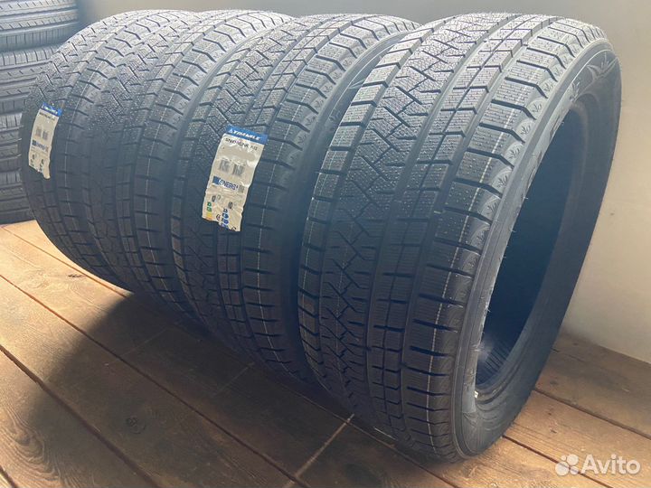 Triangle PL02 275/45 R21 110V