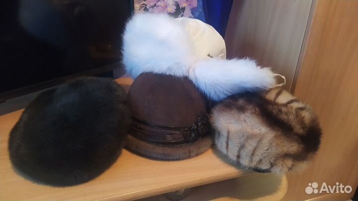 Шапки женские