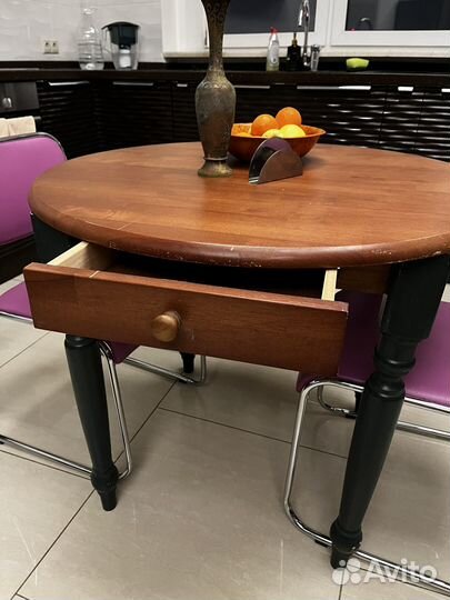 Кухонный стол