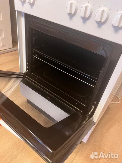 Электро плита с духовкой