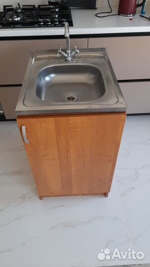Продаю тумбу б/у