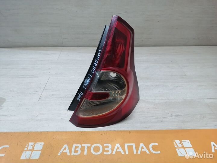 Фонарь правый Renault Sandero 1 Рено Сандеро 1