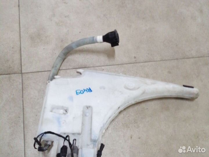 Бачок омывателя на BMW X1 E84