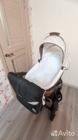 Продам коляску 3 в 1