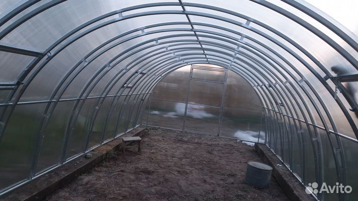Теплицы Капелька Прямостенные Арочные Двойная дуга