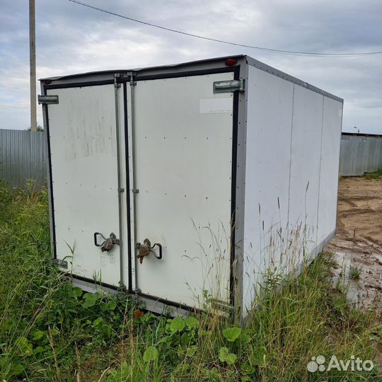 Изотермический фургон будка