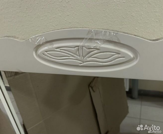 Зеркало в раме из дерева Италия