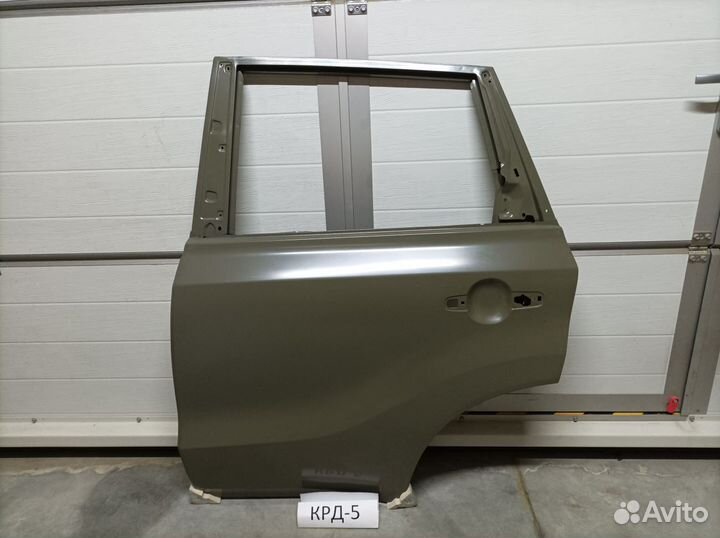 Дверь задняя левая Suzuki Vitara 2015