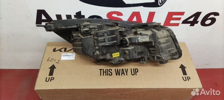 Фара передняя левая Kia Sorento Prime 3