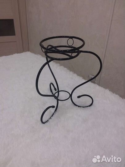 Подставка под цветы