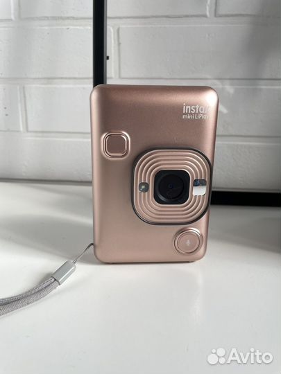 Фотоаппарат fujifilm instax mini liplay+картридж