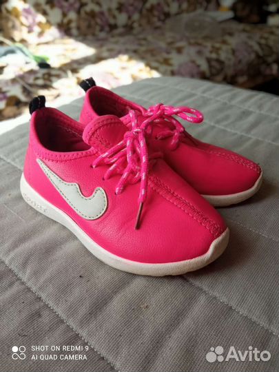 Кроссовки для девочки