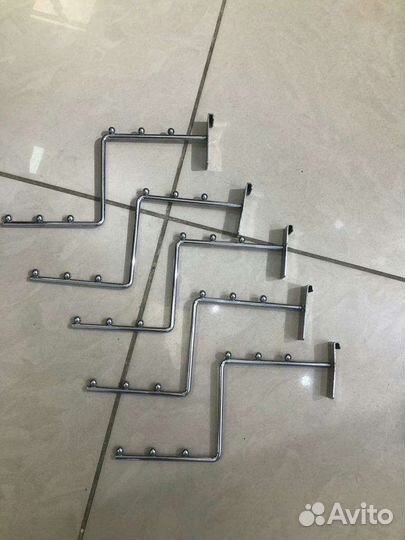 Кронштейн для плечиков