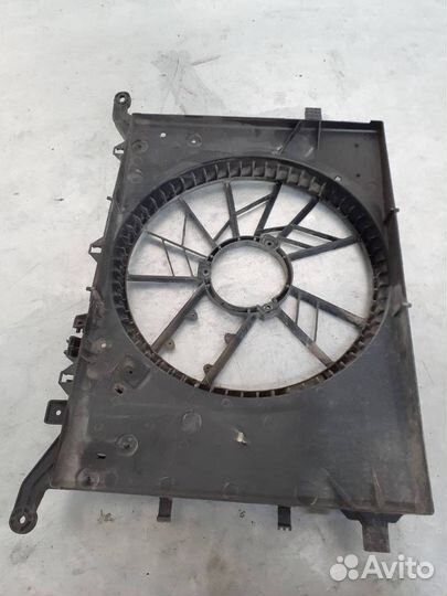 Диффузор вентилятора Volvo V70 2 рест. 2006