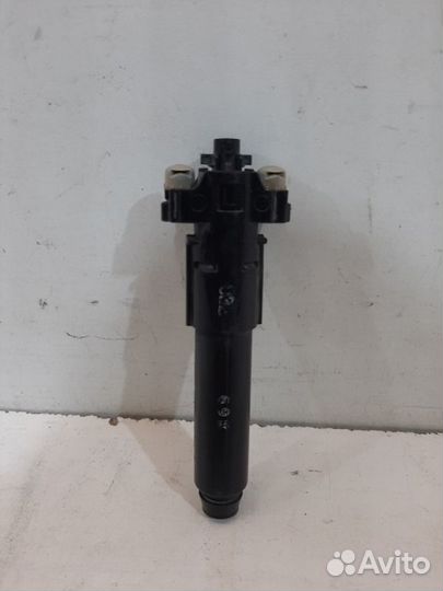 Форсунка омывателя передняя левая Lexus Lx 3