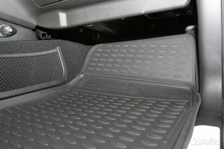 Коврики в салон Ssang Yong Rexton 2001-2006