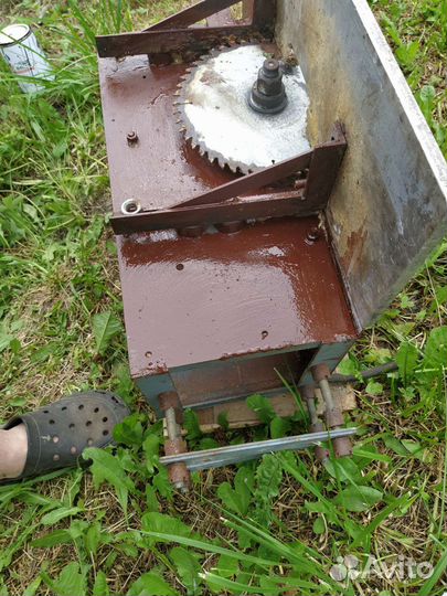 Деревообрабатывающий станок