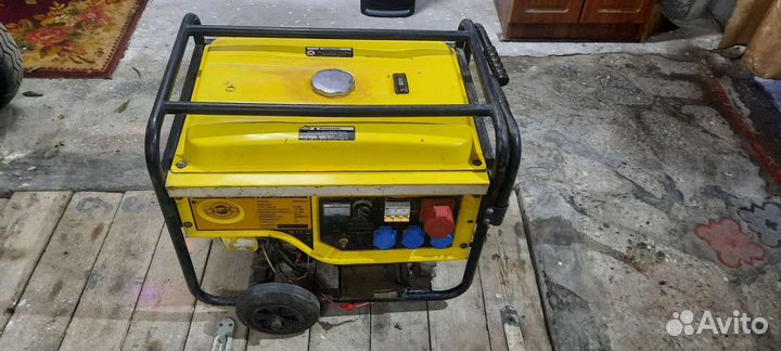 Бензогенератор