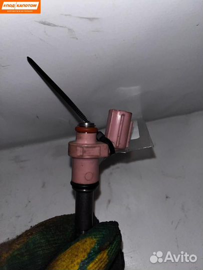 Форсунка топливная Toyota D2325031070