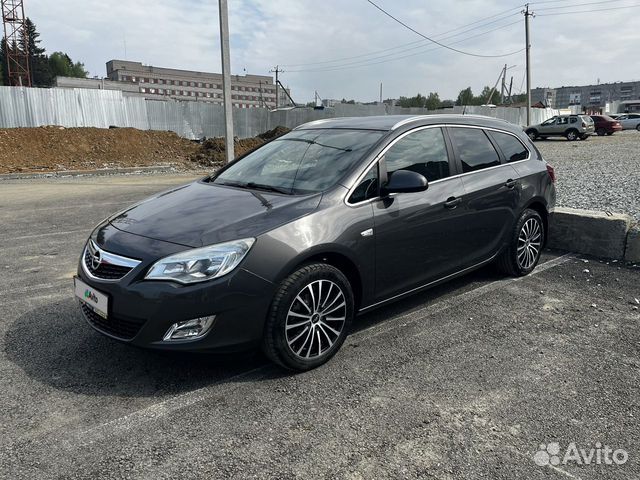 Opel Astra 1.6 MT, 2012, 108 950 км с пробегом, цена 1100000 руб.