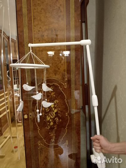 Мобиль на кроватку деревянный
