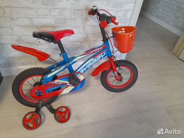 Детский велосипед и самокат
