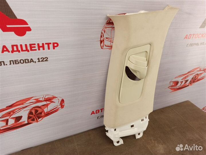 Обшивка стойки у ремня Lexus RX4 с 2015 года