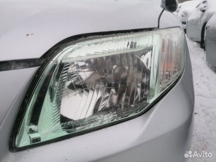 Фара передняя левая Toyota Corolla Axio NZE144