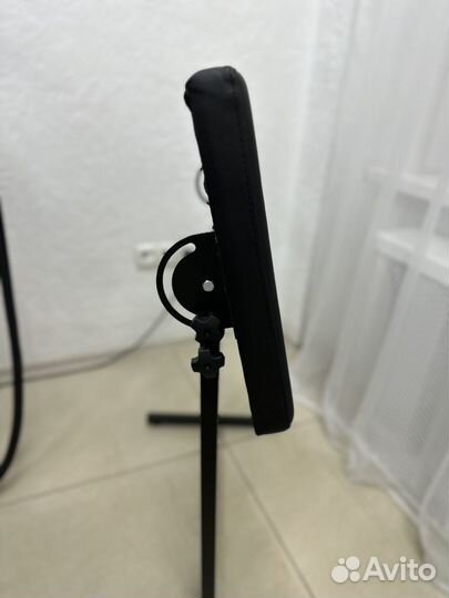 Тату холдер