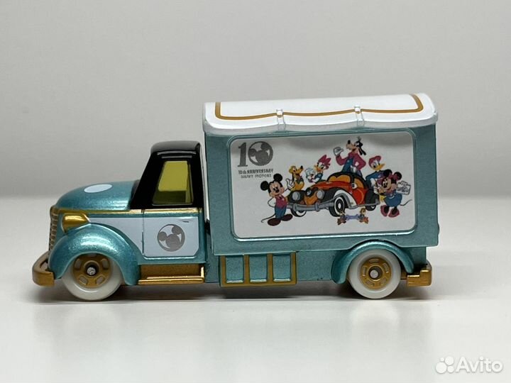 Takara tomy disney motors