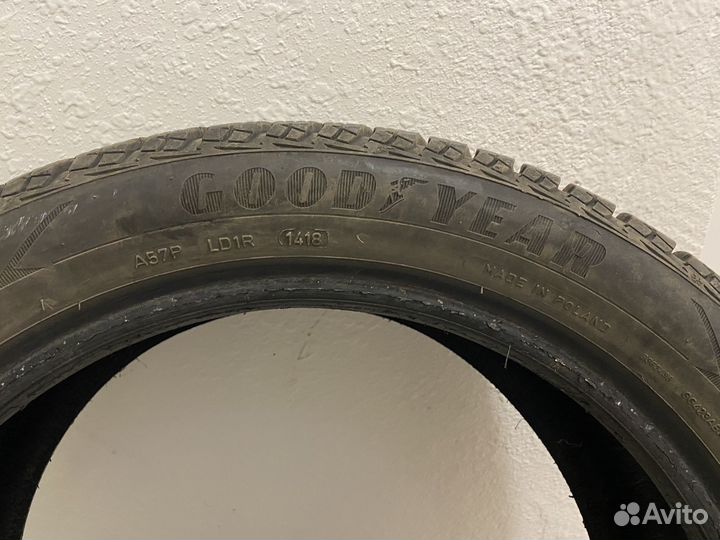 Goodyear UltraGrip Ice 2 205/50 R17 93T