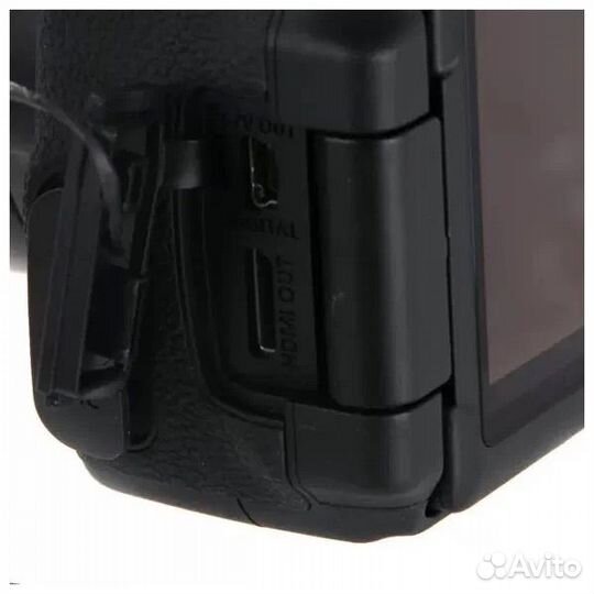 Canon EOS 600D Kit EF-S 18-55mm f/3.5-5.6 IS II