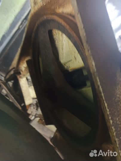 Ленточная пила по металлу jet