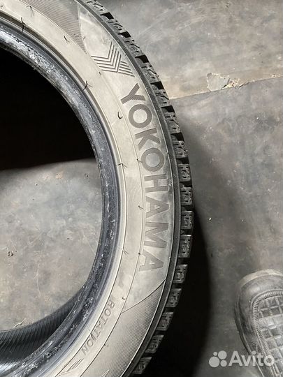 Yokohama Ice Guard IG55 215/55 R17 98T