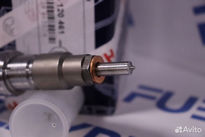 Форсунка топливная 0445120461
