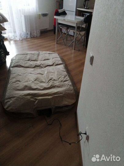 Надувной матрас Intex с электронасосом